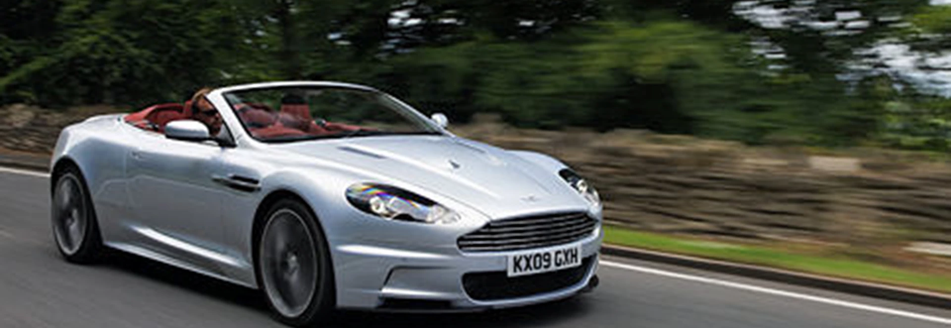 Aston Martin DBS Volante
